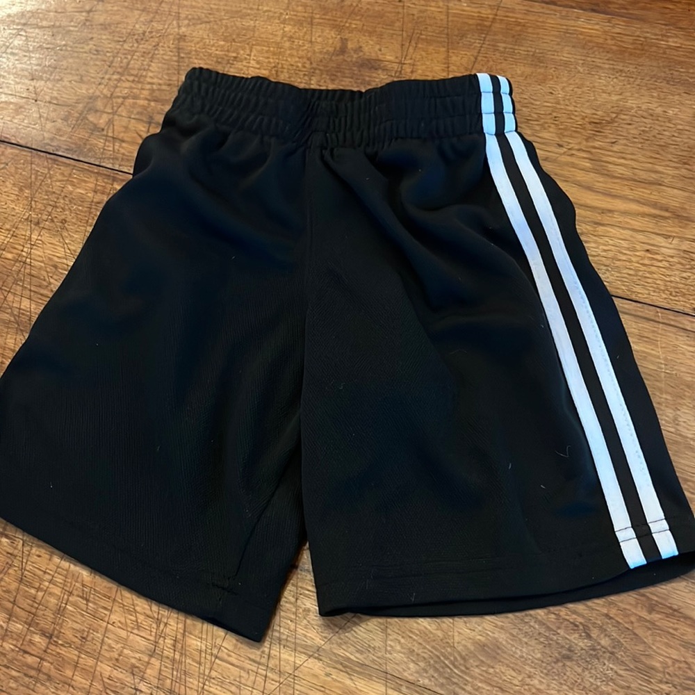 Sport shorts with elastic waist band size 4T. Excellent condition. No Pockets.